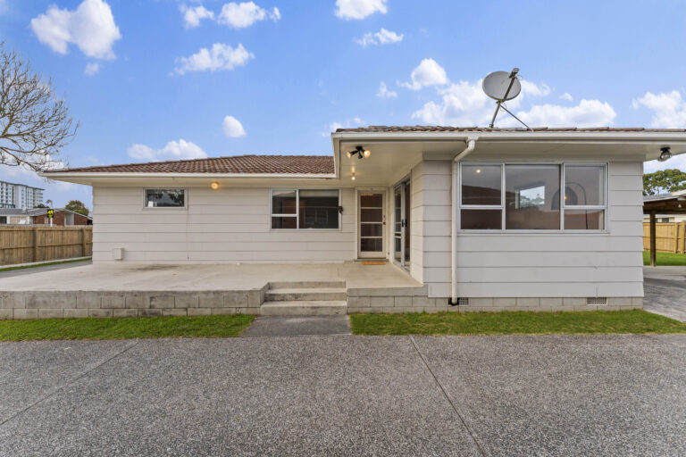 38 Inverell Ave, Wiri