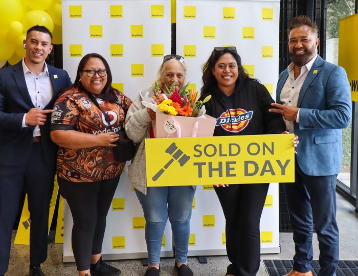 Vendors - 38 Inverell Ave